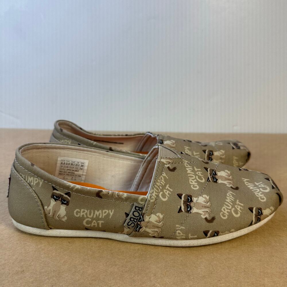 Bobs Skechers Women 6.5 Shoes Grumpy Cat Collab Canvas Cute! Excellent - Picture 7 of 16